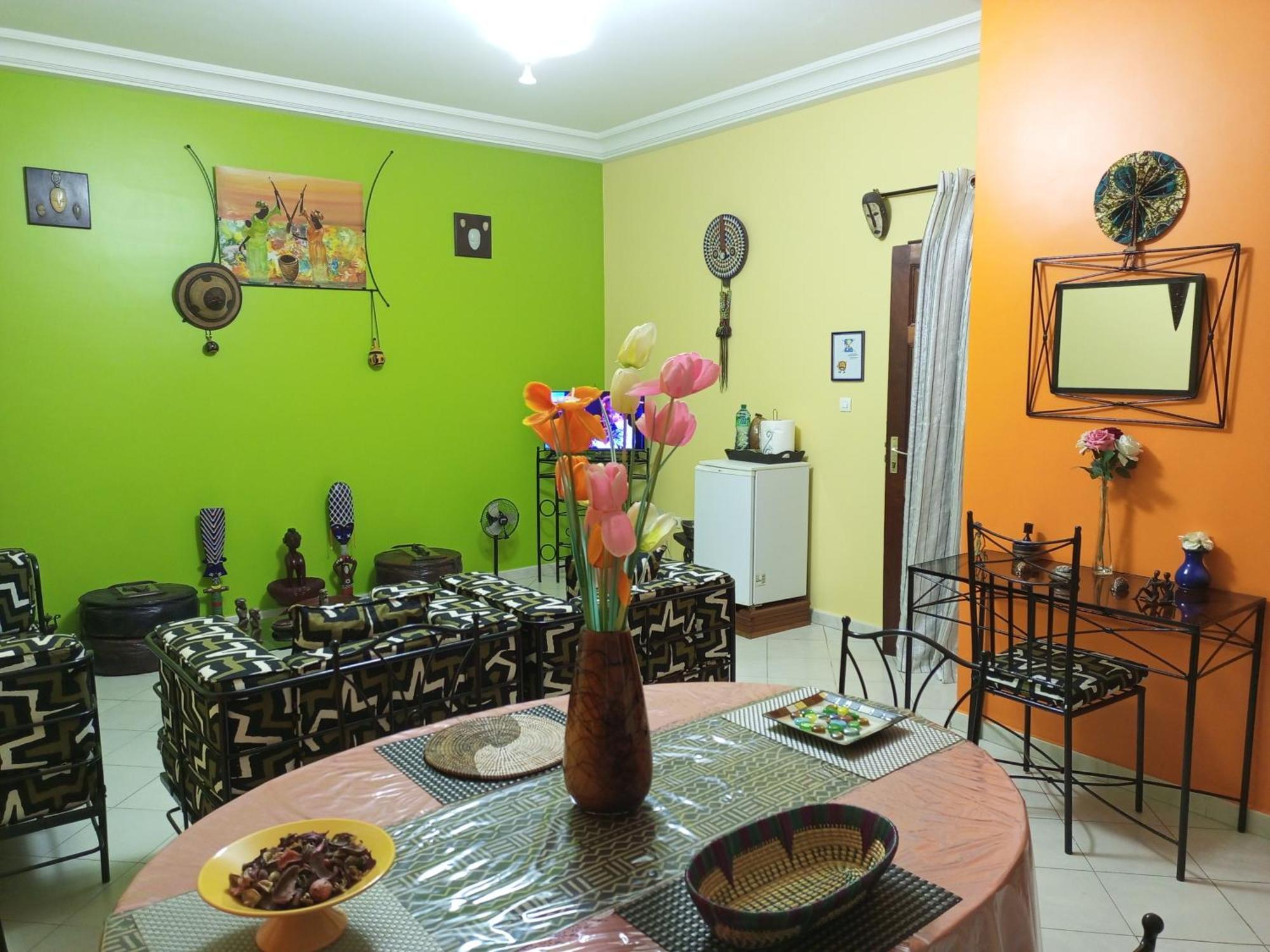 Delices Chez L'Habitant Diack Дакар Екстериор снимка